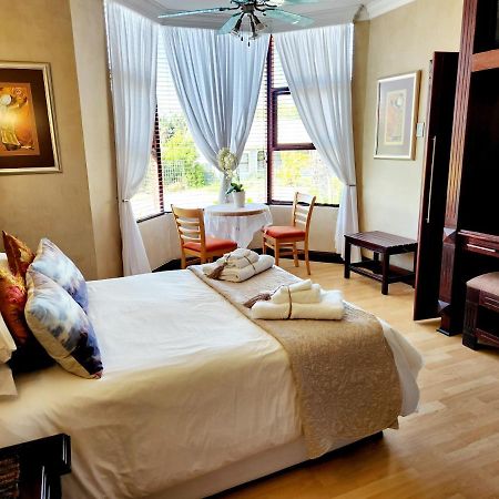 The Wooden Leg Guesthouse Kleinmond Kültér fotó